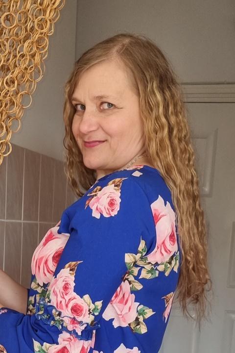 Olha (54) aus Osteuropa sucht einen Mann
