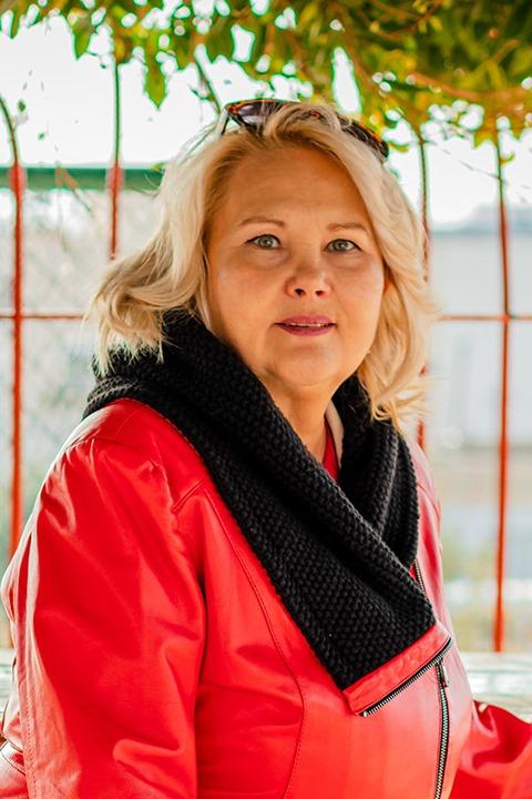 Svetlana (56) aus Osteuropa sucht einen Mann