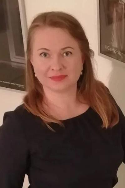 Valentyna (46) aus Osteuropa sucht einen Mann