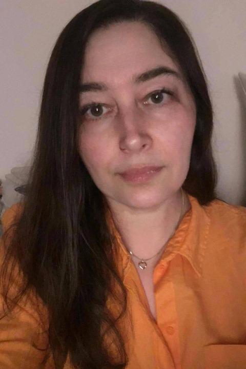 Olga (47) aus Osteuropa sucht einen Mann
