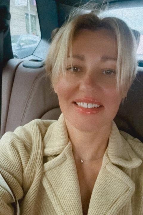 Yuliia (48) aus Osteuropa sucht einen Mann