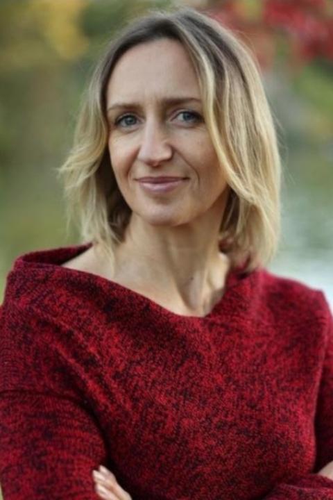 Nelli (49) aus Osteuropa sucht einen Mann