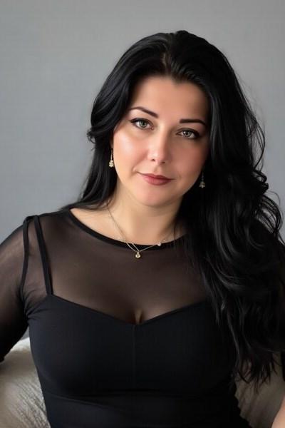 Iryna sucht einen Partner über die Partnervermittlung Ukraine Foto von Iryna, einer Frau aus der Ukraine auf Partnersuche