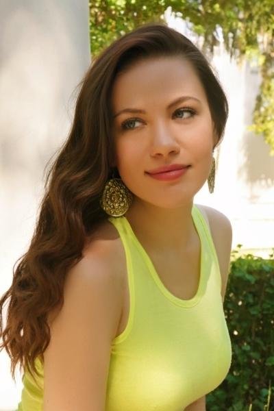 Olga (30) aus Osteuropa sucht einen Mann