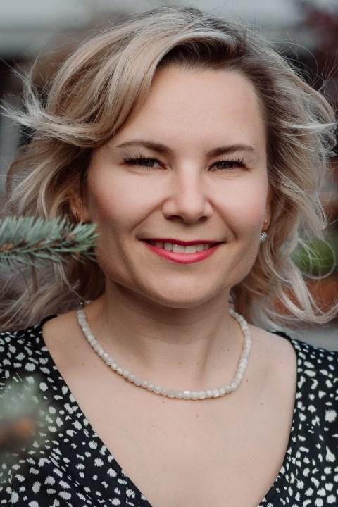 Yuliya (41) aus Osteuropa sucht einen Mann