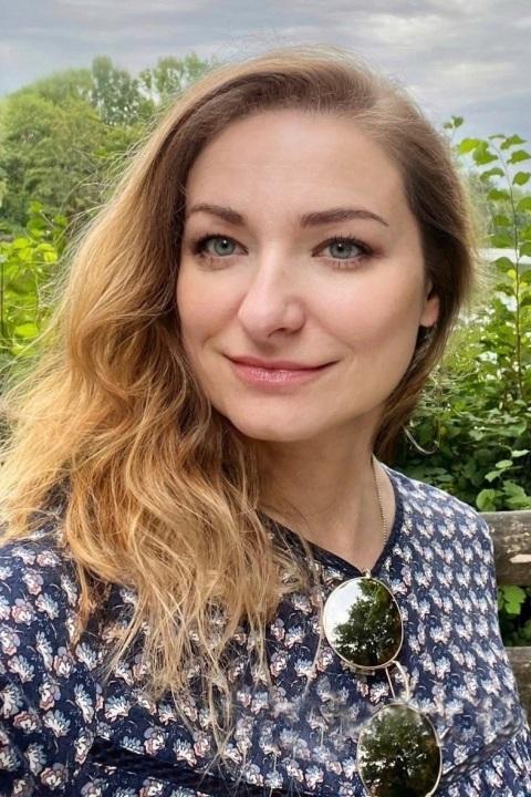 Lilly (45) aus Osteuropa sucht einen Mann