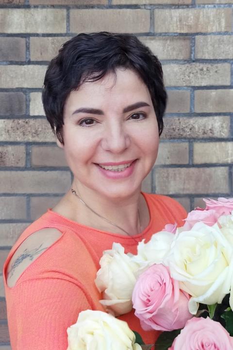 Elena (50) aus Osteuropa sucht einen Mann