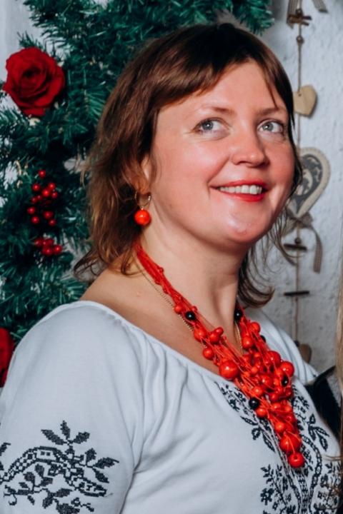 Daria (43) aus Osteuropa sucht einen Mann