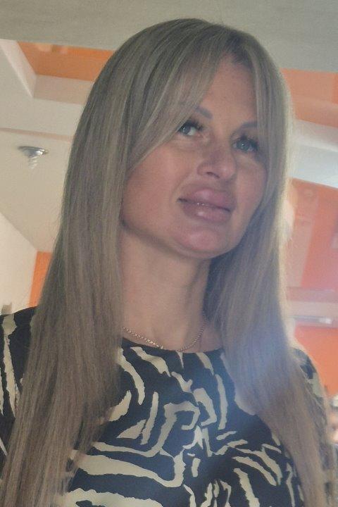 Auf Partnersuche bei Partnervermittlung: Foto von Oksana