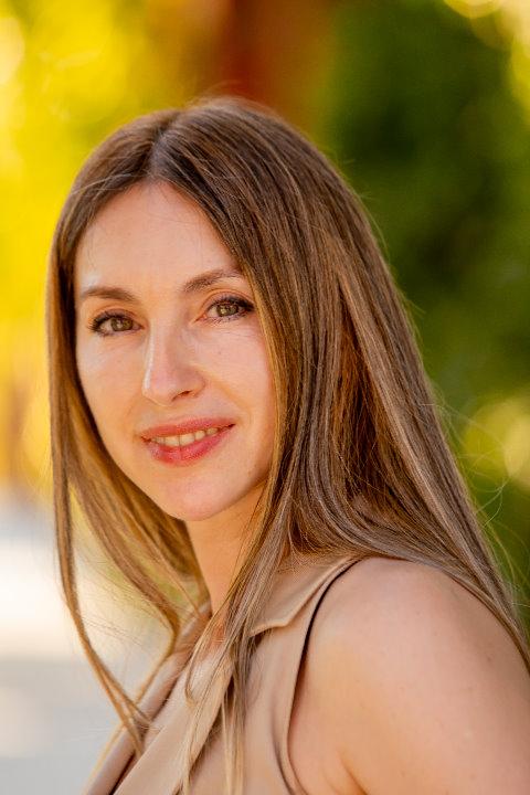 Irina (49) aus Osteuropa sucht einen Mann