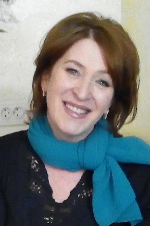 Elena (63) aus Osteuropa sucht einen Mann